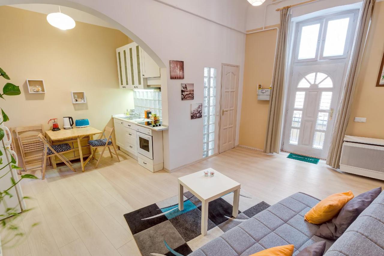 Hi-Bp Origo Apartment Boedapest Buitenkant foto