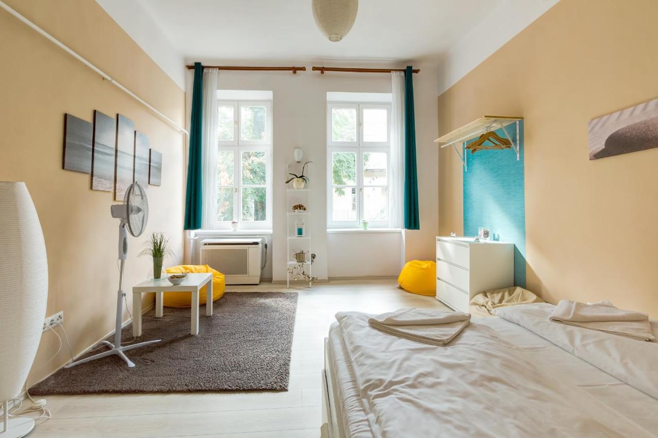Hi-Bp Origo Apartment Boedapest Buitenkant foto